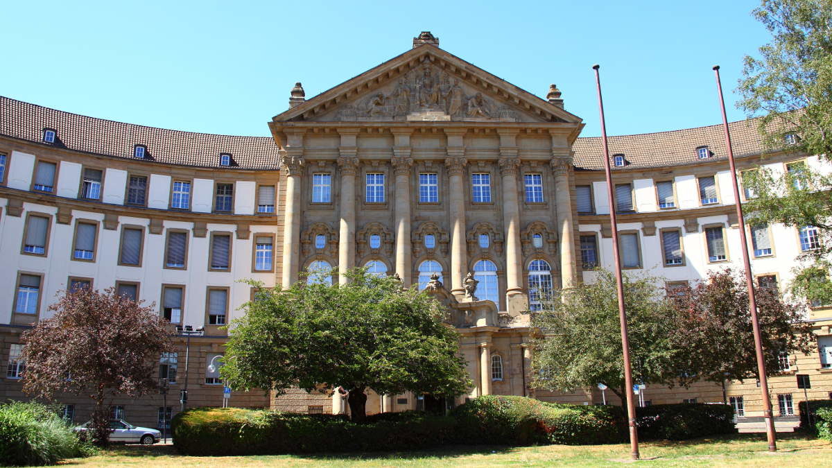 Oberlandesgericht Köln - Hauptsitz KAV